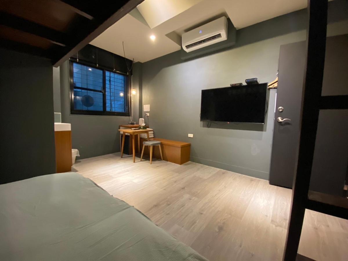 良文旅2館ryou Hotel Vintage - II Tainan Exterior photo